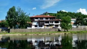 Family Hotel Varosha 2003 - Turski-Lyeshnik Aladanli