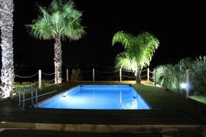 Isola del sole, Appartamenti con piscina