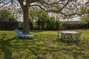 Maisons de vacances Maison de 3 chambres avec jardin clos et wifi a Assay : photos des chambres