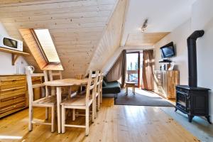 One-Bedroom Apartment room in Apartamenty Sun & Snow Kościelisko Chotarz