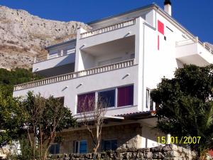 3 stern appartement Apartments Perdijic Nemira Omiš Kroatien