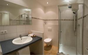 Dorfchalets & Apartments - in Kaprun centre including FREE entry Tauern Spa and Summer Card