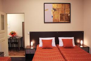 Two-Bedroom Apartment (4 Adults) room in Anyday Apartments