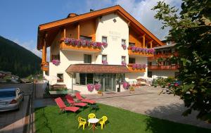 3 hvězdičkový hotel Garni Hotel Rezia Selva di Val Gardena Itálie