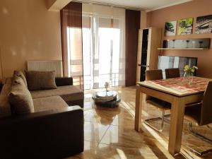 Four Seasons Aquamarina