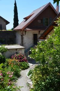 Maisons de vacances La Villanelle - Magnifique vue sur le lac, 5 minutes a pied de la plage : photos des chambres