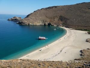 Elpida Andros Greece