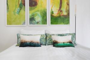 B&B / Chambres d'hotes MONTMARTRE ROMANTIC, Bed & Breakfast - Paris : photos des chambres