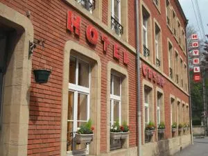 Hotel César Centre-ville Gare Charleville-Mézières - Thilay