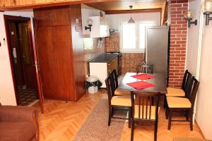 Apartment Mimica-Croatia , Omis , Center
