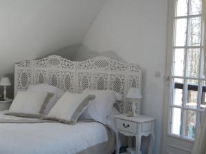 Superior Double Room - Nephilie room in Chambres d'hôtes et table d'hôtes L'Intemporelle