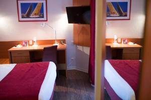 Hotels The Originals City, Hotel Le Sextant, Toulouse Sud (Inter-Hotel) : photos des chambres