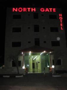 North Gate Hotel, Hotel - Janīn
