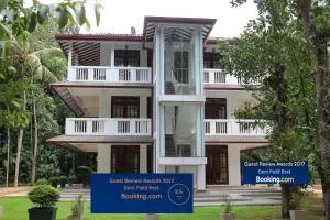 Gem Field Rest - Hidellena