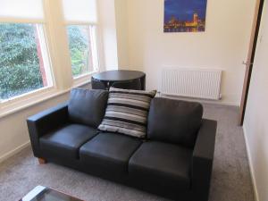 No 6 AT IVANHOE - 1 BED NEAR SEFTON PARK AND LARK LANE