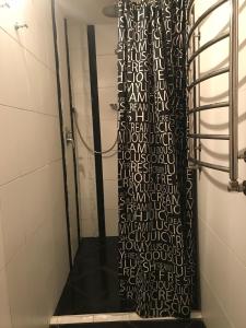 Приватний будинок для сімейного відпочинку з басейном і сауною