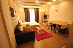 Milmari M18 Kopaonik