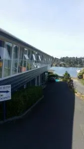Waterfront Lodge Motel - Risdon