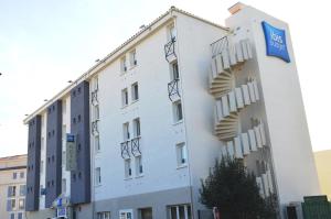 Hotels Ibis Budget Hyeres : photos des chambres