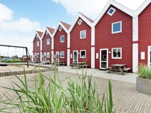 Two-Bedroom Holiday home in Fanø 8