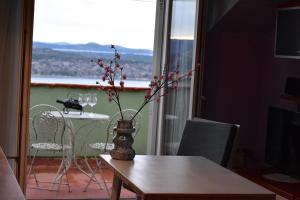 Moonshine apartment with magnificent view 