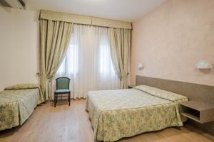 Classic Quadruple Room room in Hotel Garibaldi