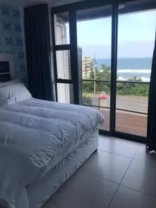 Toti Oasis Holiday Apartments - Amanzimtoti