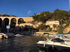 Maisons de vacances Cabanon Sur L eau : photos des chambres