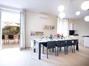 Sala Comacina Residence Apartment 5 - Sleeps up to 10 by Italian Apartments