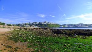 Hesketh Crescent, Torquay, Devon TQ1 2LL, England.