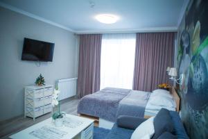 Apartment Mountain Orchid