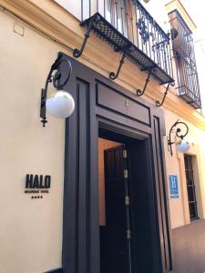 Calle Gloria 3, 41004, Seville, Spain.