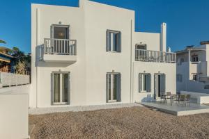 Milos Waves Luxury Apartments Milos Greece