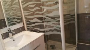 Maisons de vacances Residence Cap Azur Maison N° 56 : photos des chambres