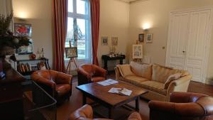 B&B / Chambres d'hotes Chateau Le Tour - Chambres d'Hotes : photos des chambres