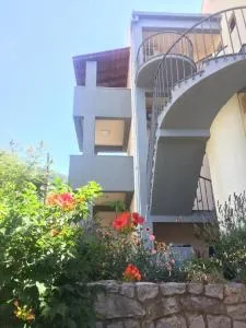 Apartments Djulija - Brca