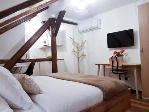 Mickey Mouse Supilova 24