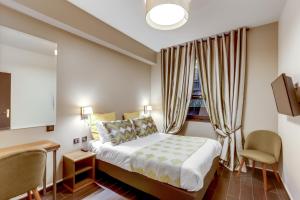 Hotels Hotel Opera Maintenon : photos des chambres