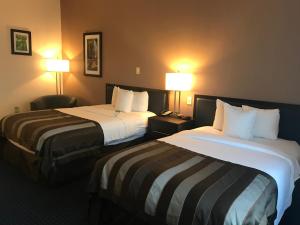 Deluxe Double Room - Disability Access/Non-Smoking room in Wingate by Wyndham Augusta/Fort Gordon
