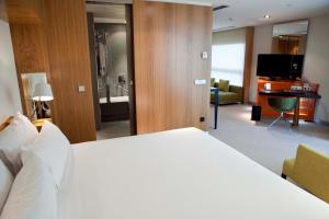 Double or Twin Room with Sitting Area room in Hotel Alfonso