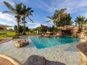 Formosa Bay - New Horizons