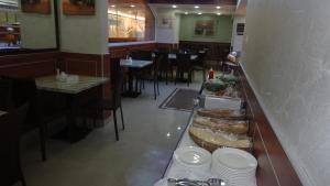 Dolphin Hotel