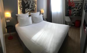 Hotels Best Western Paris Saint Quentin : Chambre Supérieure Lit Queen-Size