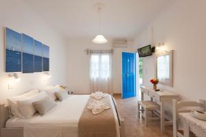 Helen's Minimal Studios & Apartments Paros Greece