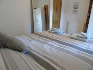 Snug - Krayr Apartment