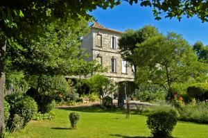 Hotels Chateau d'Arpaillargues les Collectionneurs : photos des chambres