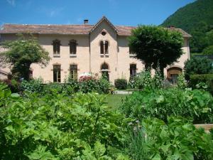 Accommodation in Ustou