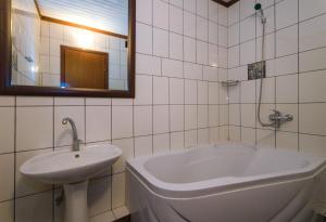 Comfort Quadruple Room room in Guest House Liza