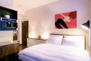 Fifty Shades of Gray studio, city center