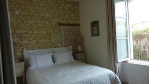 B&B / Chambres d'hotes Ecole de Mathuna de Marigny Brizay : Chambre Familiale